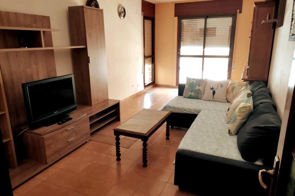 Apartamento Para 6 Personas En Barbastro Kültér fotó